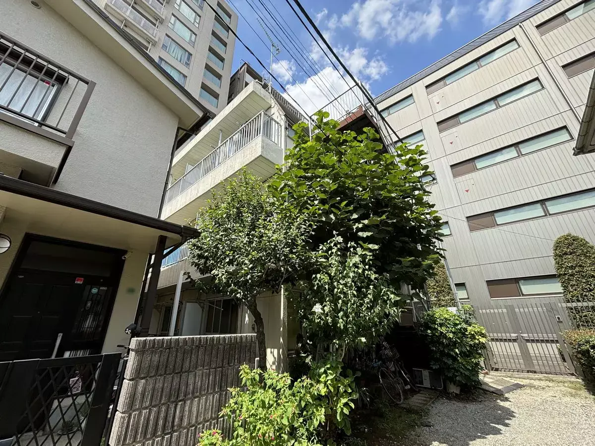 トシマKUページ 8Units Apartment Building for Sale in Toshima-ku, Tokyo - Japan