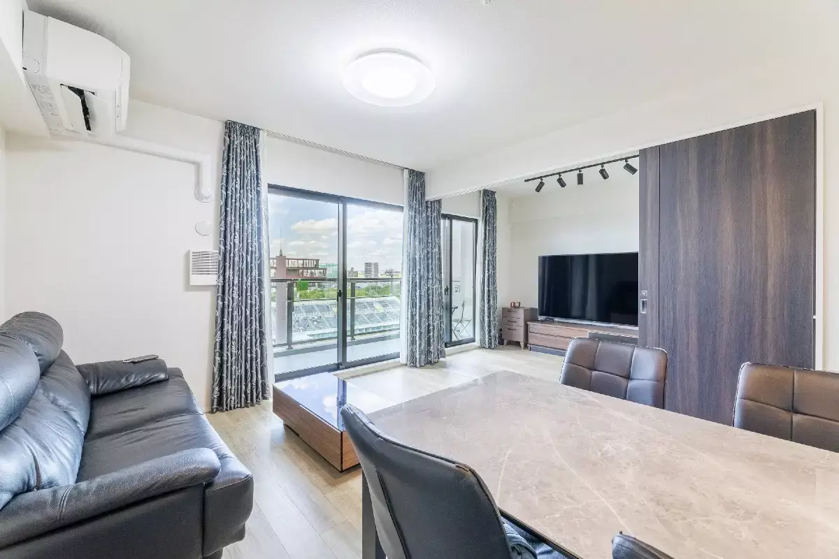 キョントコ部屋 3Beds Apartment for Sale in Tsurumi-ku, Osaka-shi, Osaka