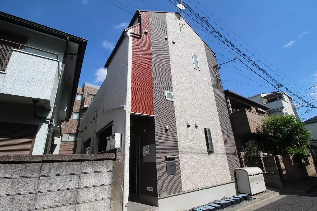 8Units Apartment Building for Sale in Setagaya-ku, Tokyo