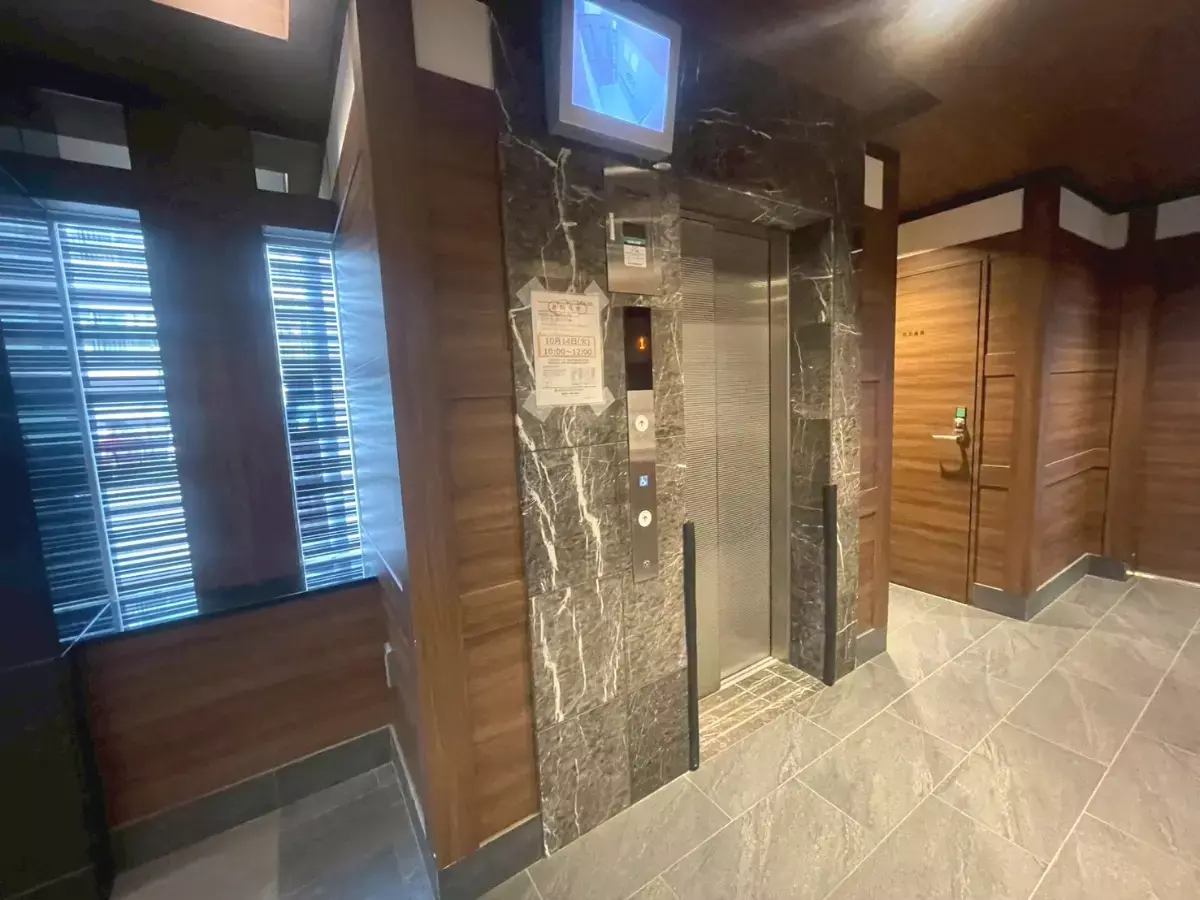 キョントコ部屋 3Beds Apartment for Sale in Tsurumi-ku, Osaka-shi, Osaka