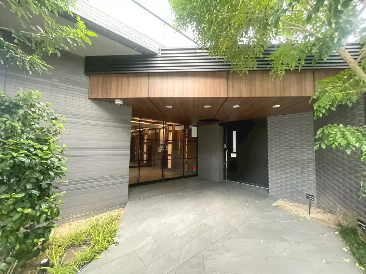 キョントコ部屋 3Beds Apartment for Sale in Tsurumi-ku, Osaka-shi, Osaka