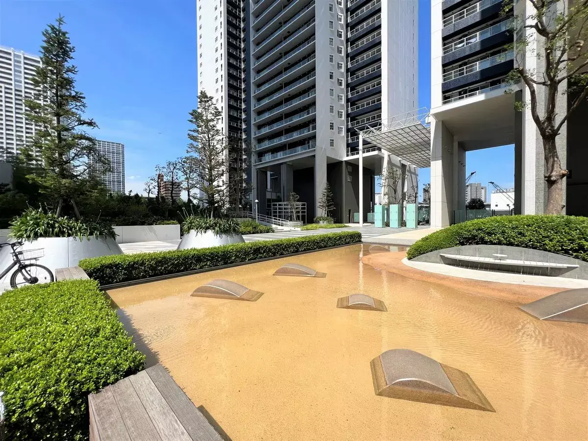 2 Beds Apartment for Sale in Minato-ku, Tokyo - Japan Real Estate