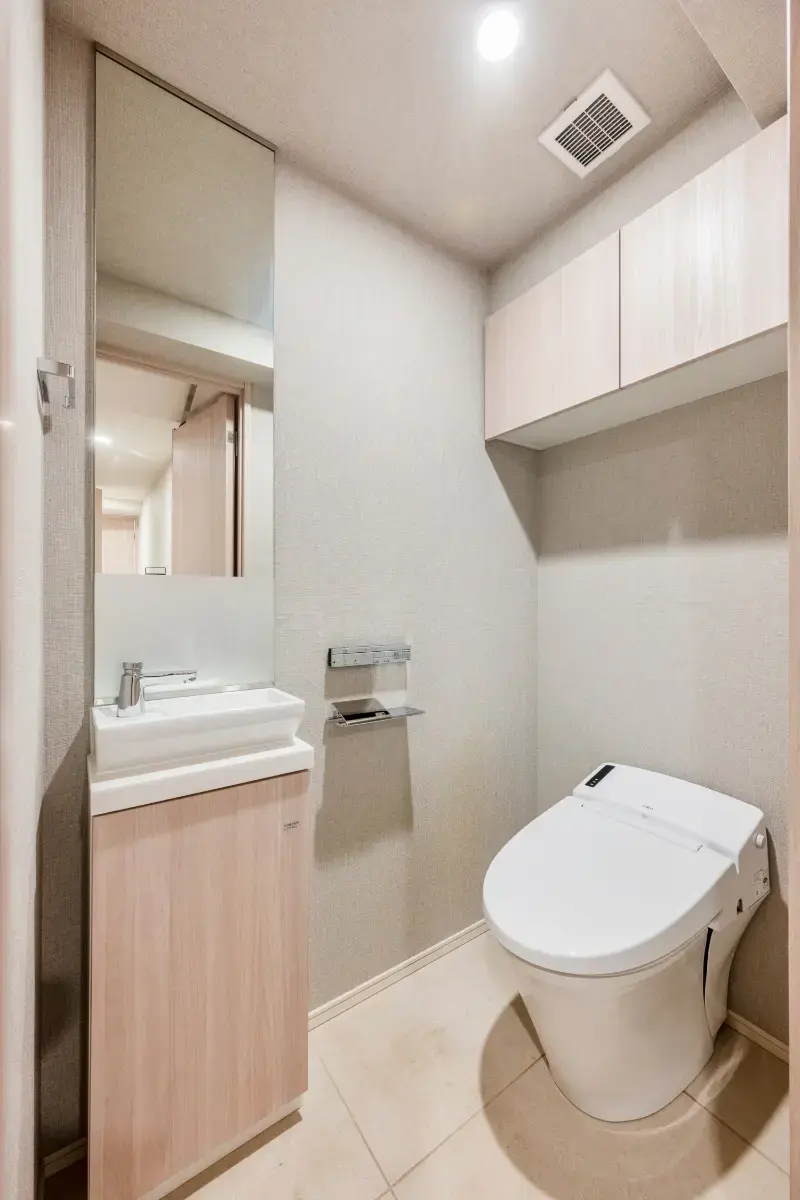 1 Bed Apartment for Sale in Meguro-ku, Tokyo - Japan Real Estate