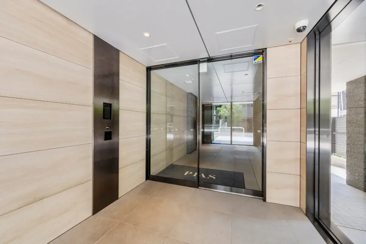 1 Bed Apartment for Sale in Meguro-ku, Tokyo - Japan Real Estate