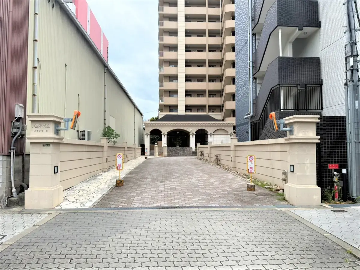 3 Beds Apartment for Sale in Kita-ku, Osaka-shi, Osaka - Japan