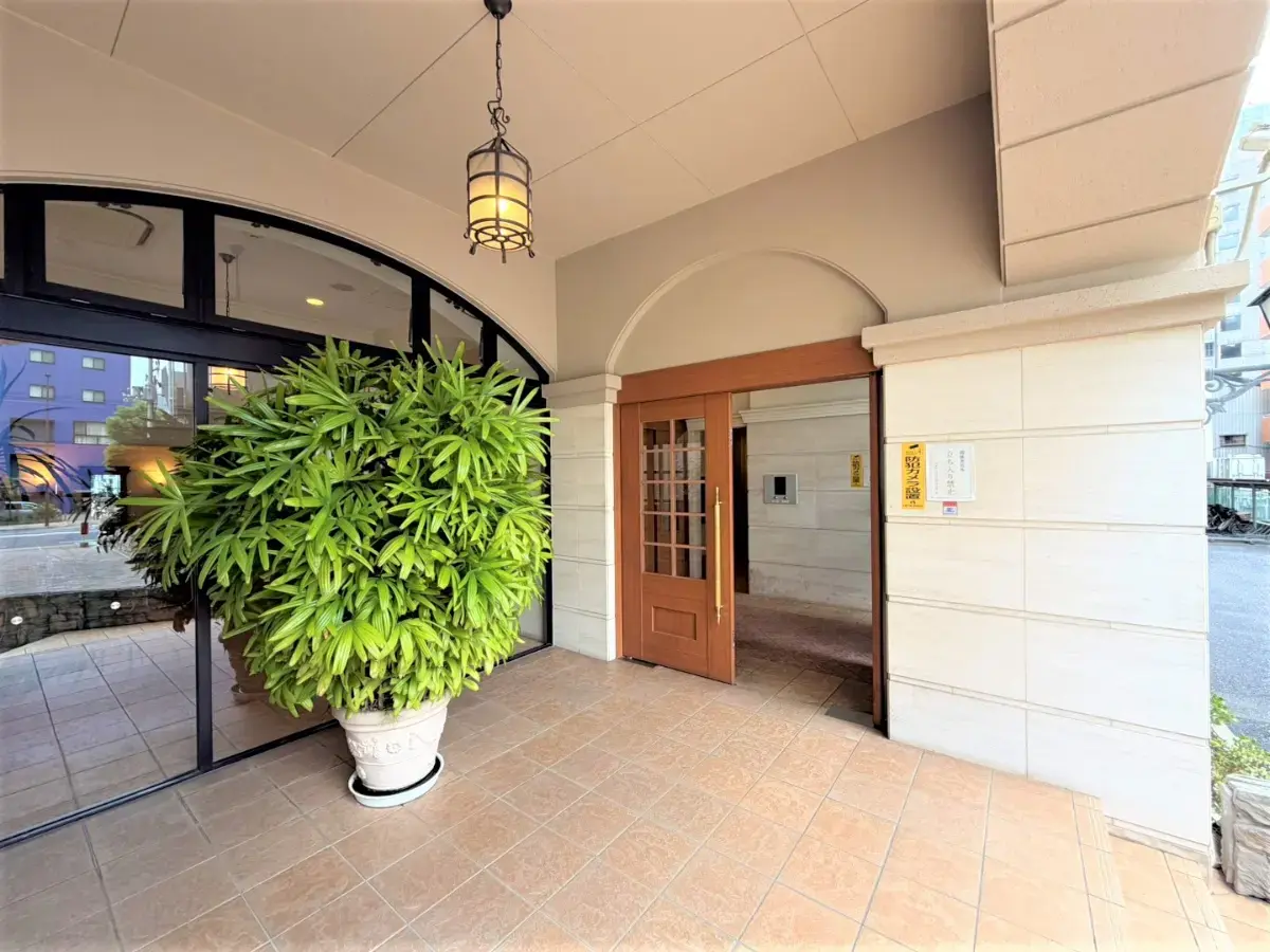 3 Beds Apartment for Sale in Kita-ku, Osaka-shi, Osaka - Japan