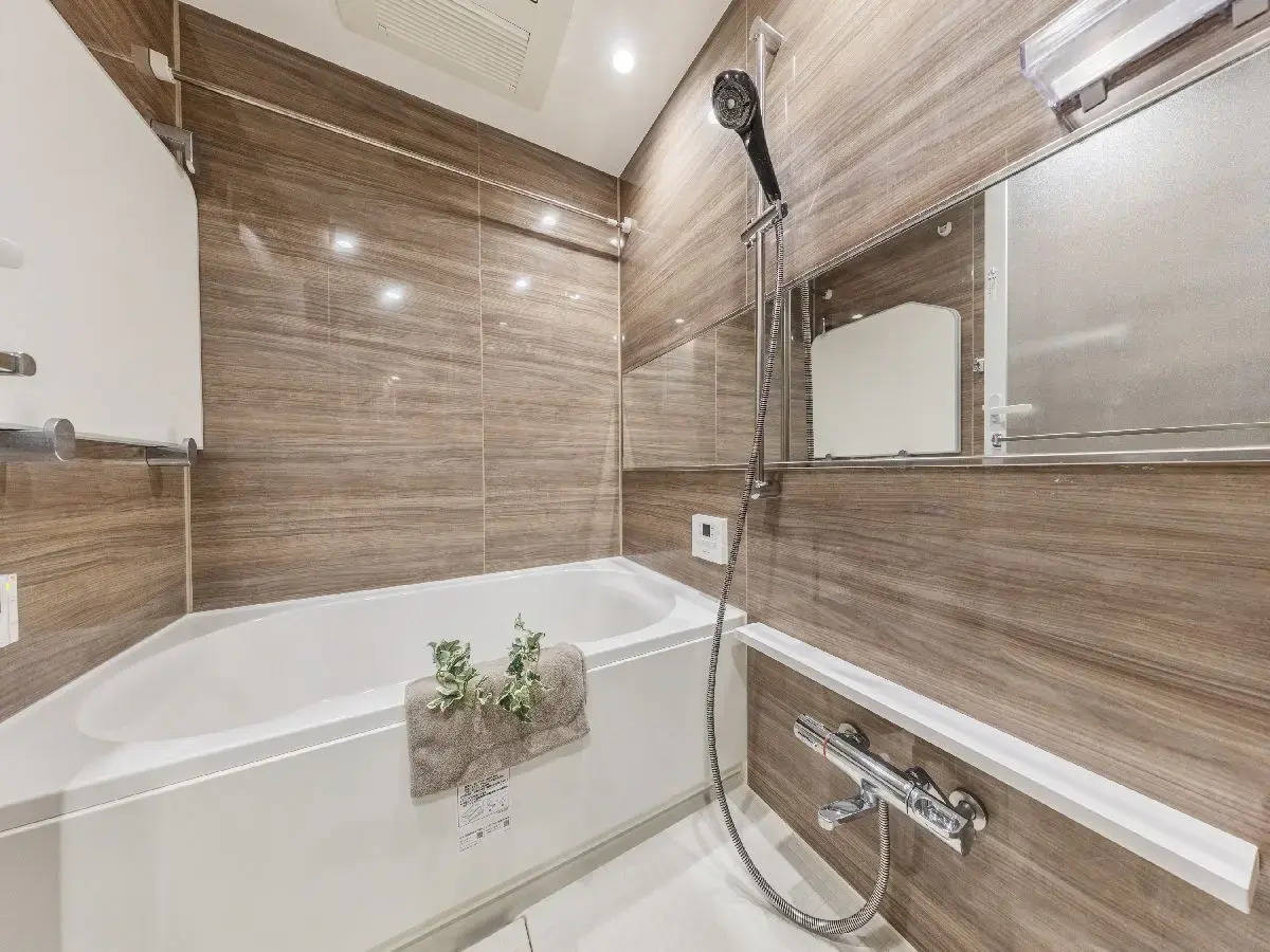 1 Bed Apartment for Sale in Shinjuku-ku, Tokyo - Japan Real Estate