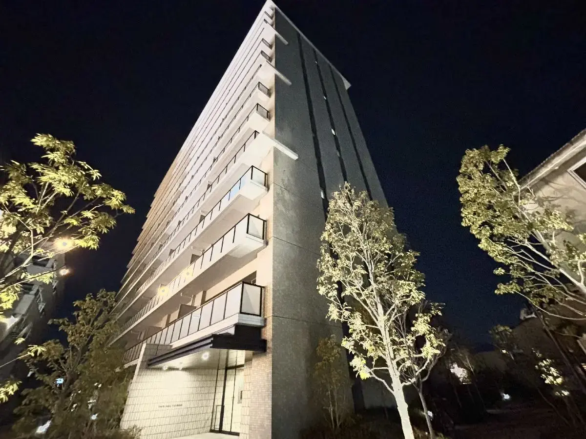 3 Beds Apartment for Sale in Fukushima-ku, Osaka-shi, Osaka