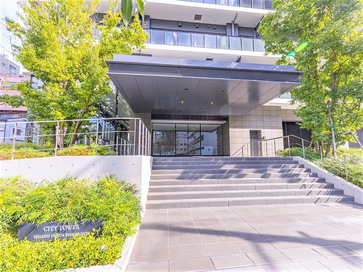 3 Beds Apartment for Sale in Kita-ku, Osaka-shi, Osaka - Japan