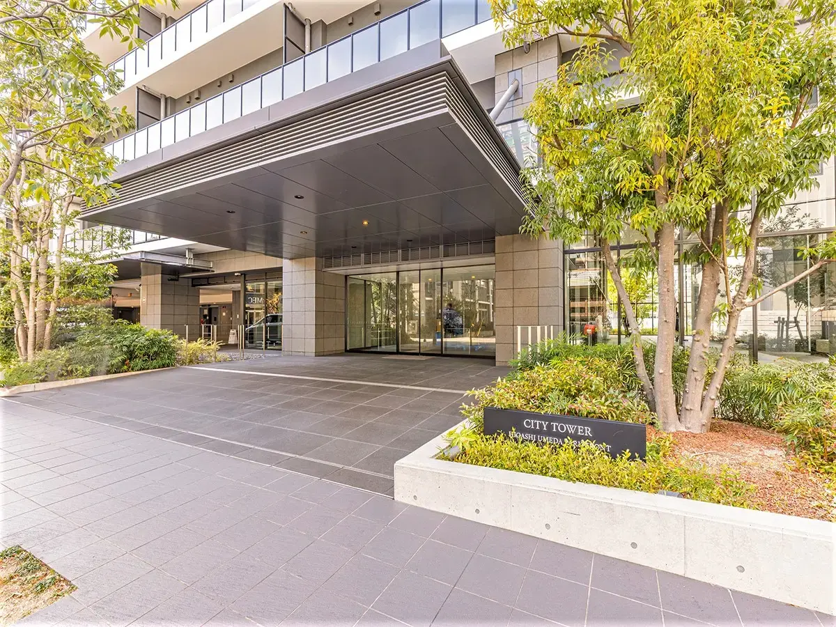 3 Beds Apartment for Sale in Kita-ku, Osaka-shi, Osaka - Japan