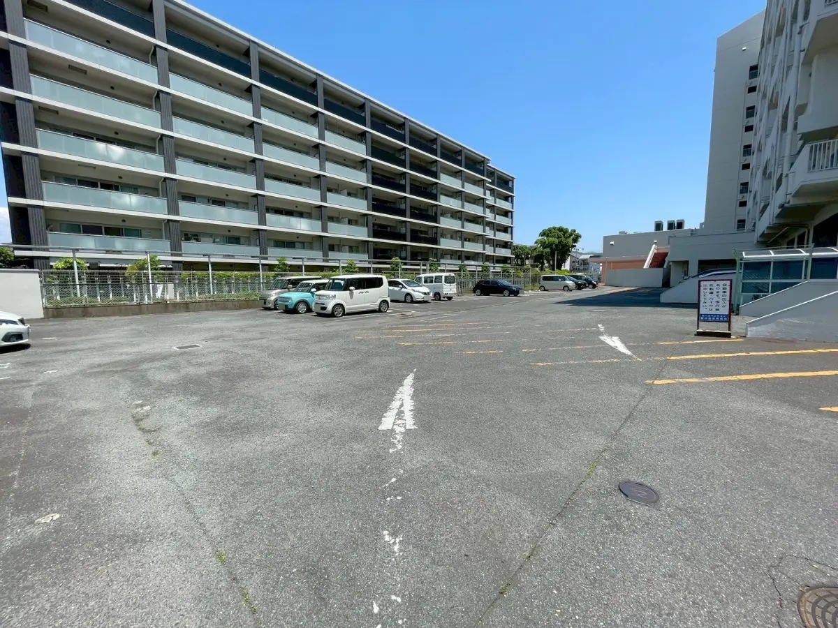 坂本睦美『apartment』 2 Beds Apartment for Sale in Fushimi-ku, Kyoto-shi, Kyoto - Japan