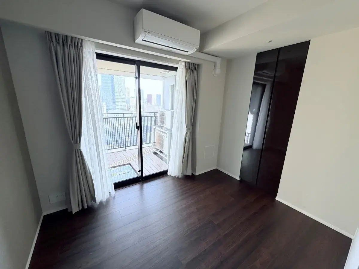 3 Beds Apartment for Sale in Chuo-ku, Tokyo - Japan Real Estate